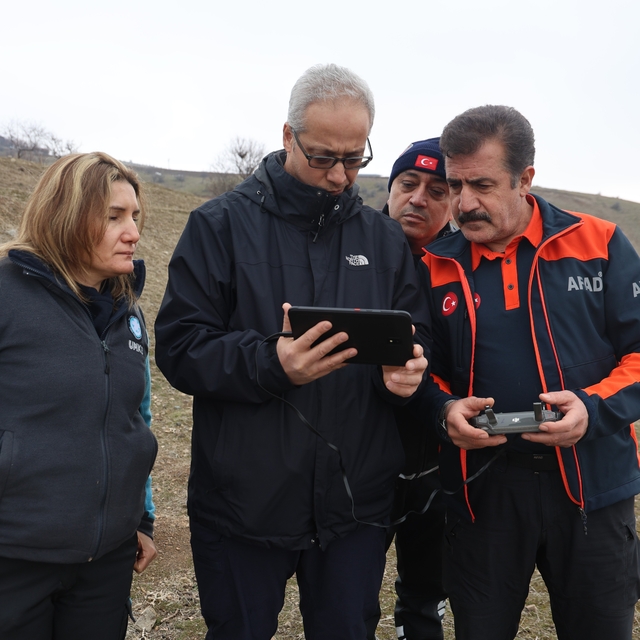 Elazığ'da kaybolan yaşlı adam 1 aydır aranıyor