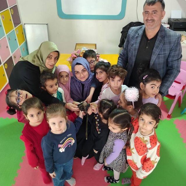 Efeler'de minikler Sakal-ı Şerif'i ziyaret etti