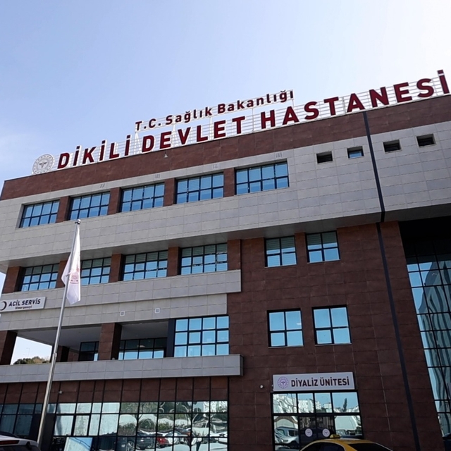 Dikili Devlet Hastanesi yeni binasında hizmet vermeye başladı