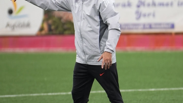 Ayvalıkgücü'nün gözü Karşıyaka'da