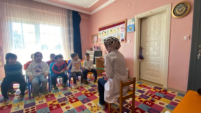 Çilimli'de miniklere ağız ve diş sağlığı eğitimi