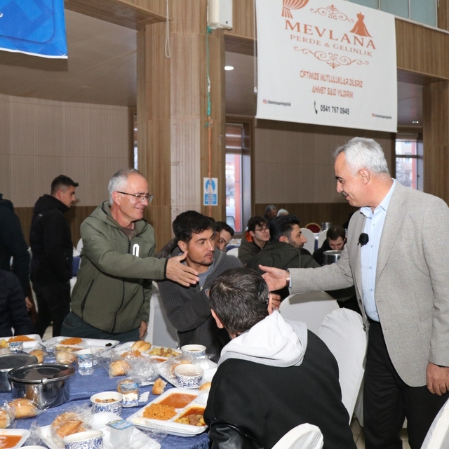 Oltulular geleneksel iftar programında buluştu