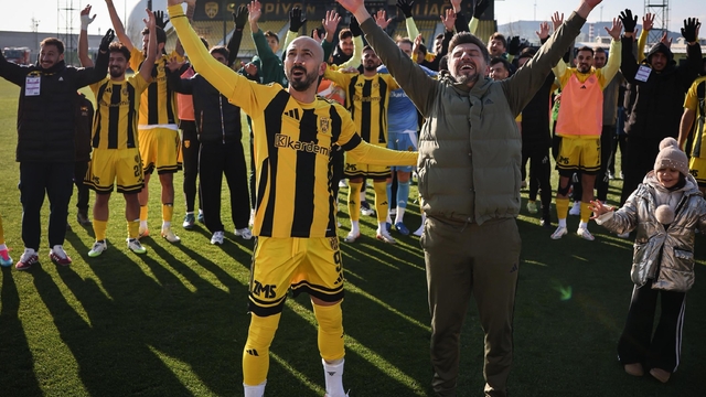 Aliağa FK şampiyonluk yolunda gaza bastı