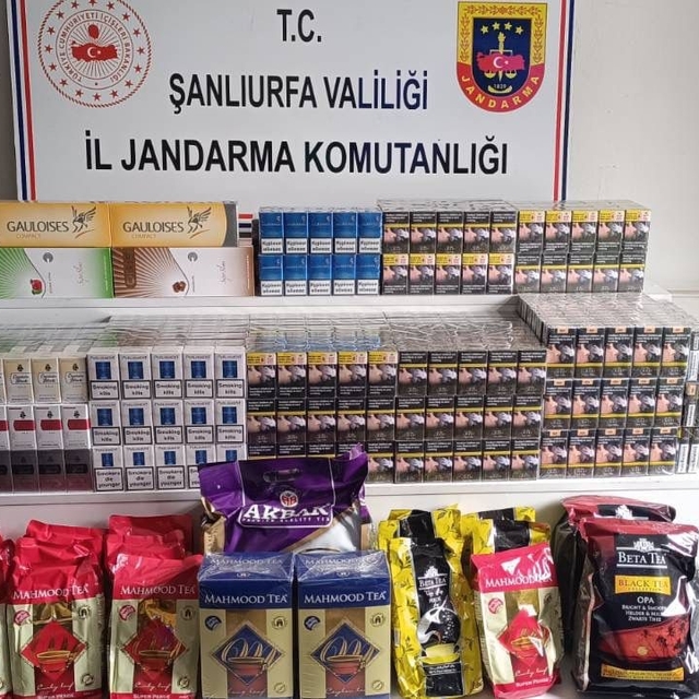 Şanlıurfa'da kaçak tütün ve sigara operasyonu: 52 kişi hakkında işlem başla...