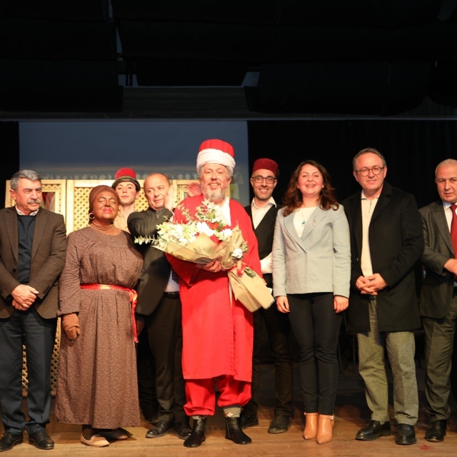 Orta oyununa çağdaş yorum