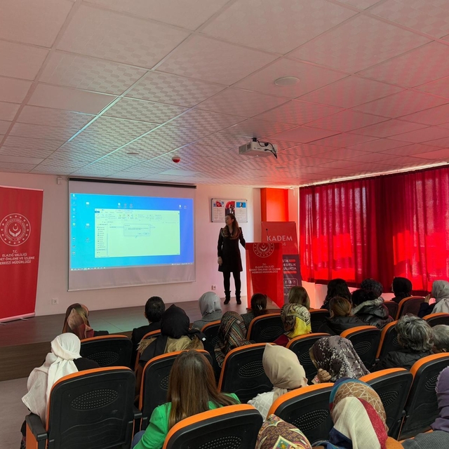 Ağın'da kadınlara yönelik bilgilendirme toplantısı