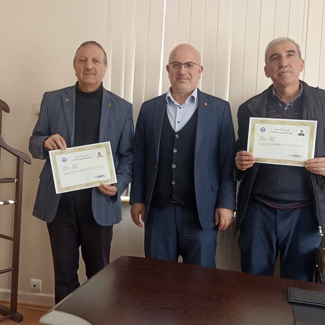 Emet'te imamlara Üstün Başarı Belgesi