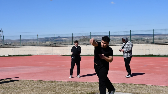 Okul Sporları Atletizm Müsabakaları tamamlandı