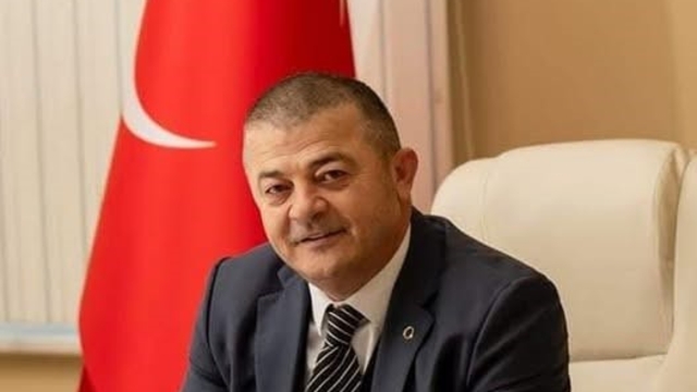 Çam'dan mevzuata uygun olmayan plakalar için uyarı