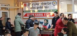 Hafız adayları din görevlileri ile iftar programında bir araya geldiler
