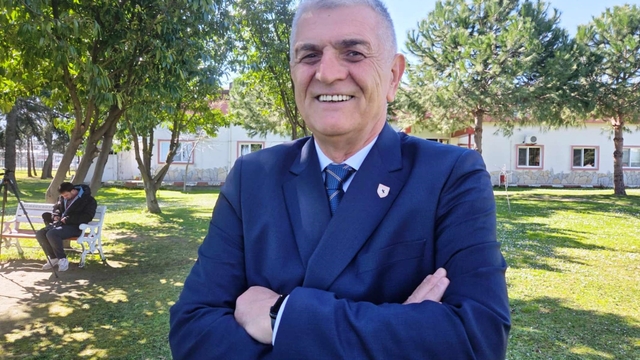 Suat Çakır: "Samsunspor, tarihinin en önemli iki maçına çıkacak"
Samsunspor Basın Sözcüsü ve İcra Kurulu Üyesi Suat Çakır:
"Sahamızda 1-2 farkla kazanırsak İspanya'da turu geçeceğimize inanıyoruz"