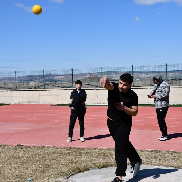Okul Sporları Atletizm Müsabakaları tamamlandı