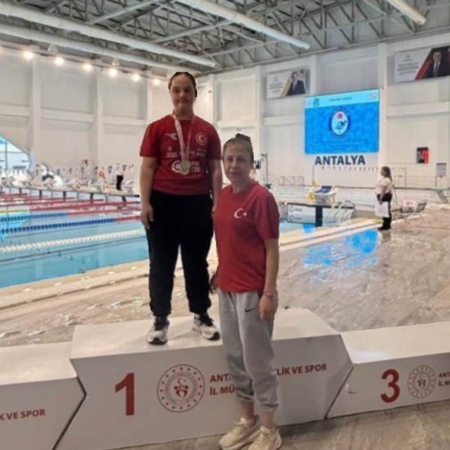 Muğlalı özel sporcu Oral, Türkiye Şampiyonası'nda 6 altın madalya kazandı