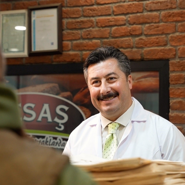 Bu ekmek yiyenlerin vazgeçilmesi oluyor
Pideler Başkan Özel'den