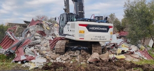 Çanakkale'de 31 kaçak yapı yıkıldı