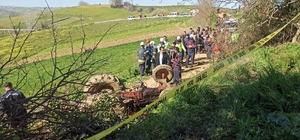 Kocaeli'de devrilen traktörün sürücüsü öldü
