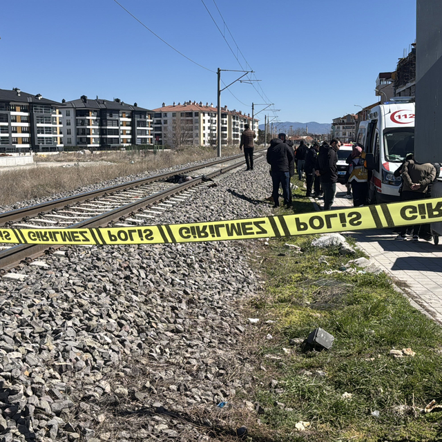 Yolcu treninin çarptığı kadın öldü