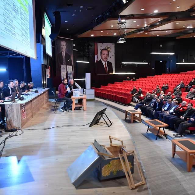 Büyükşehir'in 'Arılar Çoğalsın, Bereket Katlansın Projesi'nde kura heyecanı...