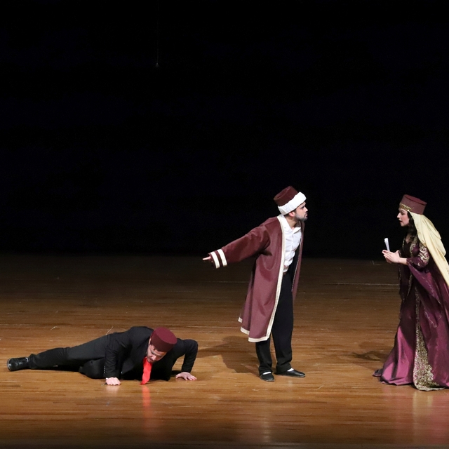 NEVÜ'de "Tahir ile Zühre" tiyatro oyunu sahnelendi