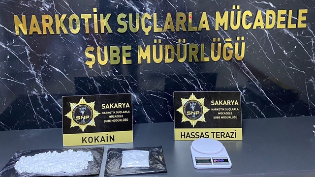 Sakarya'da uyuşturucu operasyonunda 2 zanlı tutuklandı