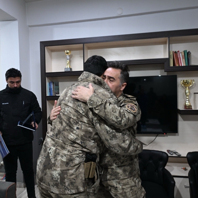 Ağrı Emniyet Müdürü Önder, Özel Harekât personeliyle iftarda bir araya geld...