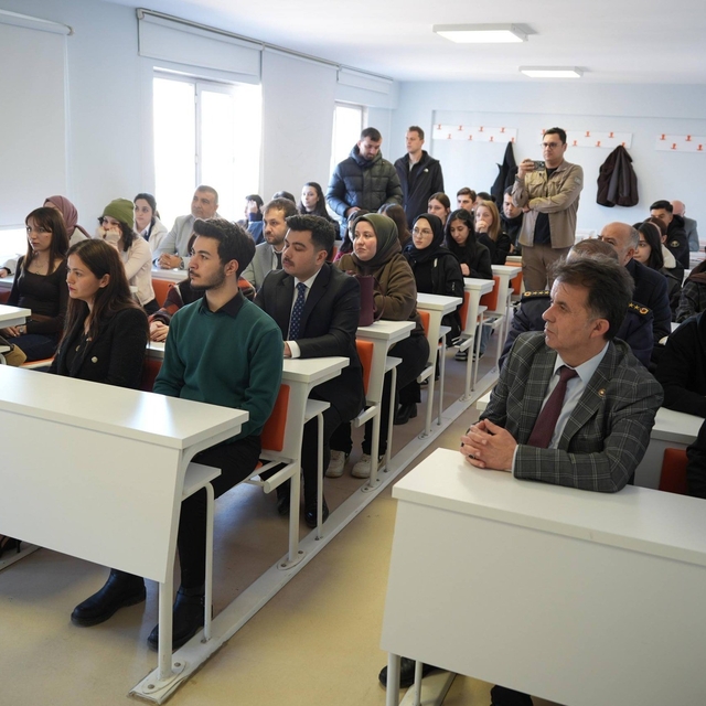 Türkeli MYO'da afet yönetimi eğitimi