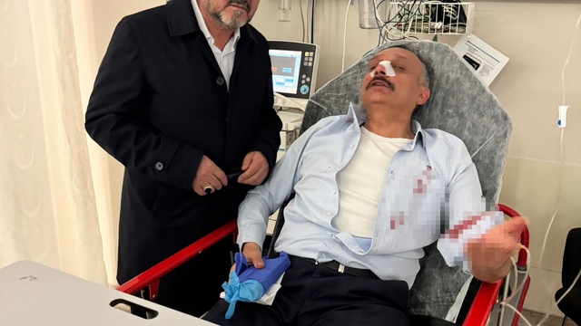 Yozgat'ta öğrenci yakını, okul müdürünü darbetti