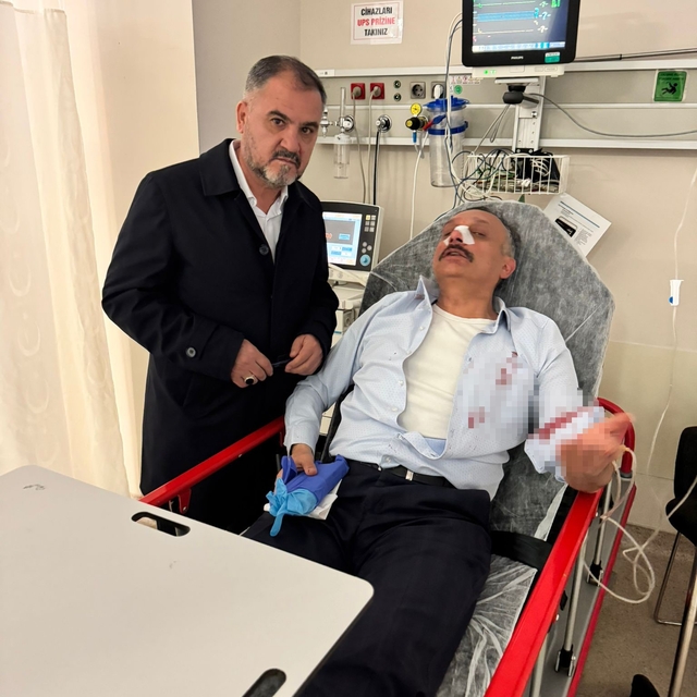 Yozgat'ta öğrenci yakını, okul müdürünü darbetti