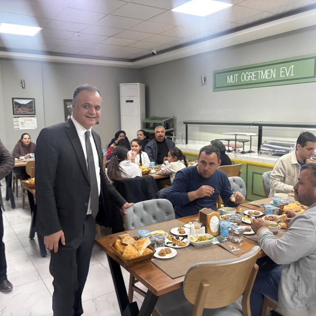 Kaymakam Çelikkol Roman vatandaşlarla iftar sofrasında buluştu