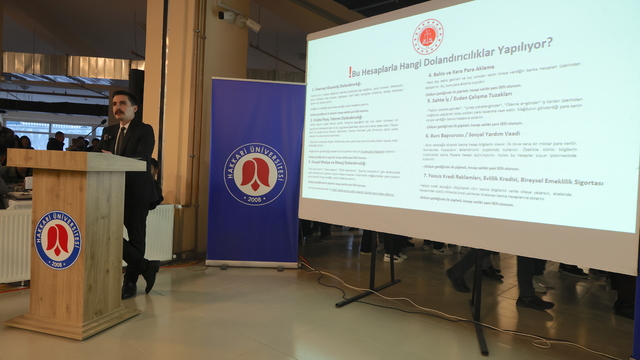 Hakkari'de üniversite öğrencileri bilişim suçları konusunda bilgilendirildi