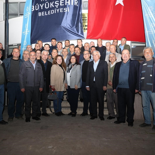 Başkan Çerçioğlu Koçarlı'da iftar sofrasında vatandaşlarla bir araya geldi