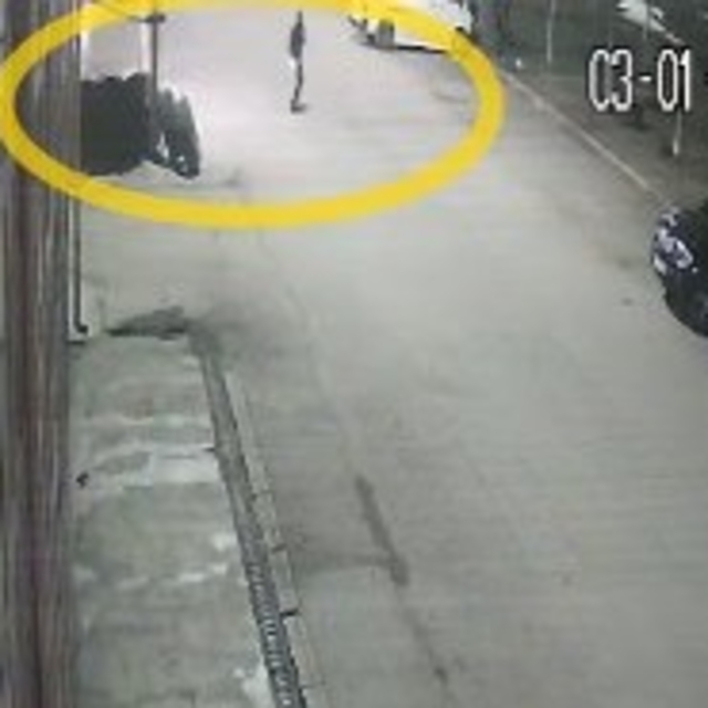 Çorum'da lastikçi dükkanının kundaklama anı kamerada