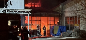 Kayseri’de mobilya atölyesi alevlere teslim oldu Kısa sürede büyüyen yangın kontrol altına alındı