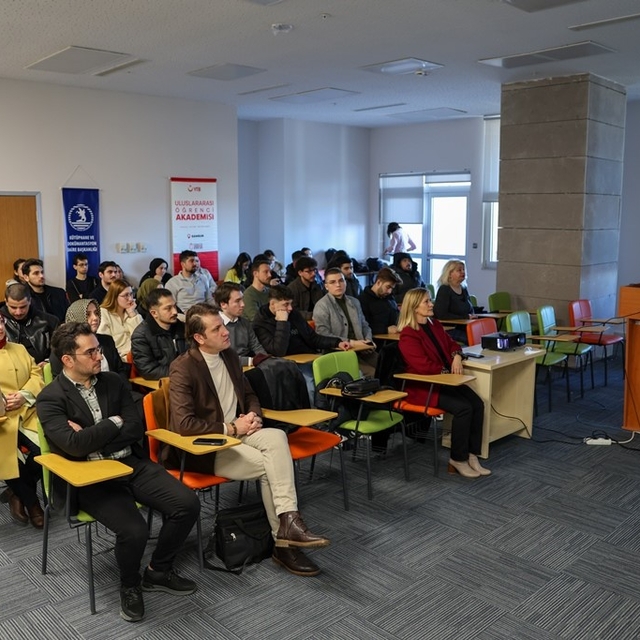 OMÜ'de "Cumhuriyet ve Kadınların Siyasal Temsili" söyleşisi