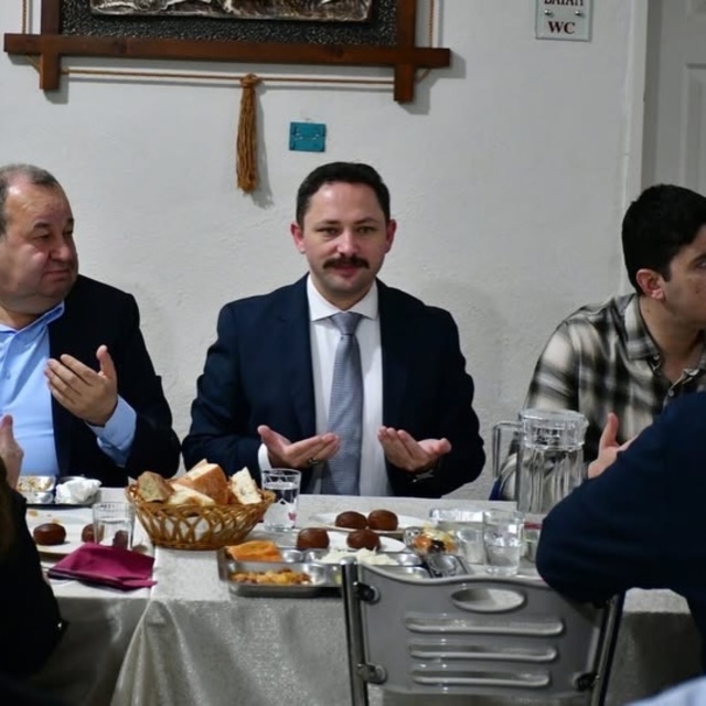 Biga Ticaret ve Sanayi Odası'ndan huzurevi sakinlerine iftar