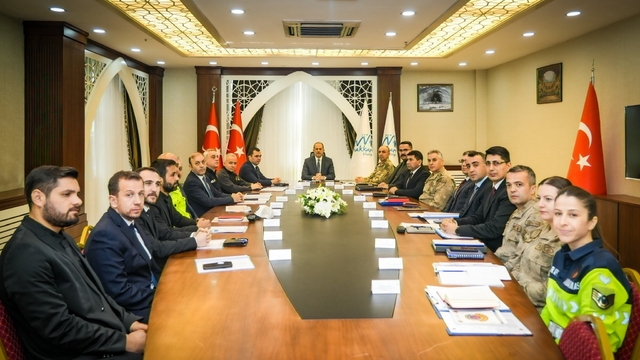 Hakkari'de 805 aranan kişi yakalandı