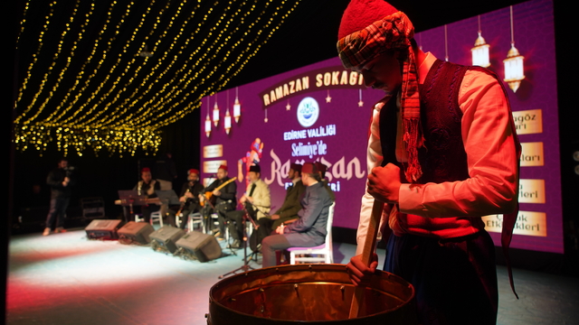 Ramazan Sokağı'nda "Sohbet-i Helva, Lezzet-i Mana" etkinliği gerçekleştirildi