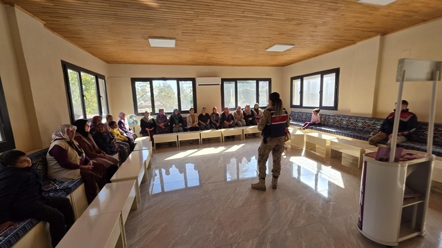 Jandarma ekipleri KADES uygulamasını tanıttı