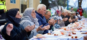 Didim Belediyesi Batıköy'de iftar sofrası kurdu