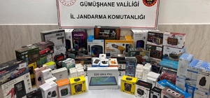 Jandarmadan yol kontrolünde 500 bin TL değerinde kaçak elektronik ürün ele...