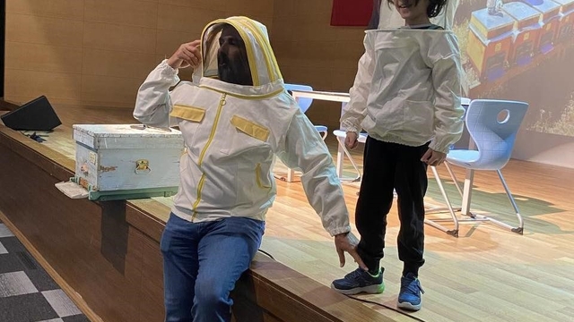 Menteşe'de çocuklar arıların dünyasını keşfetti