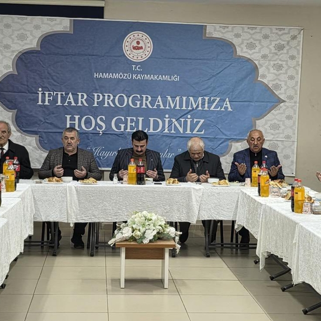 Kaymakam Arslan ve Belediye Başkanı Demir, muhtarlarla iftar yaptı