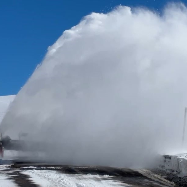 2 bin 540 rakımlı Sahara Geçidi'ne çığ düştü