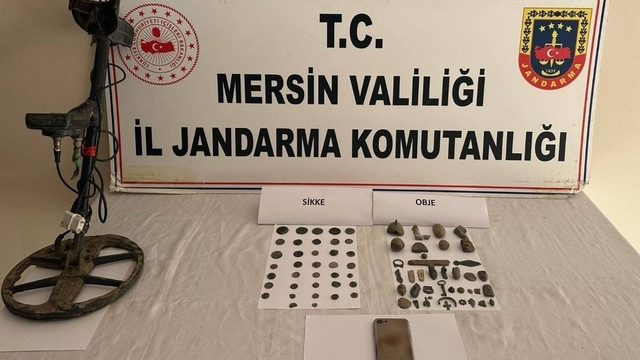 Mersin'de tarihi eser operasyonu, çeşitli objeler ele geçirildi