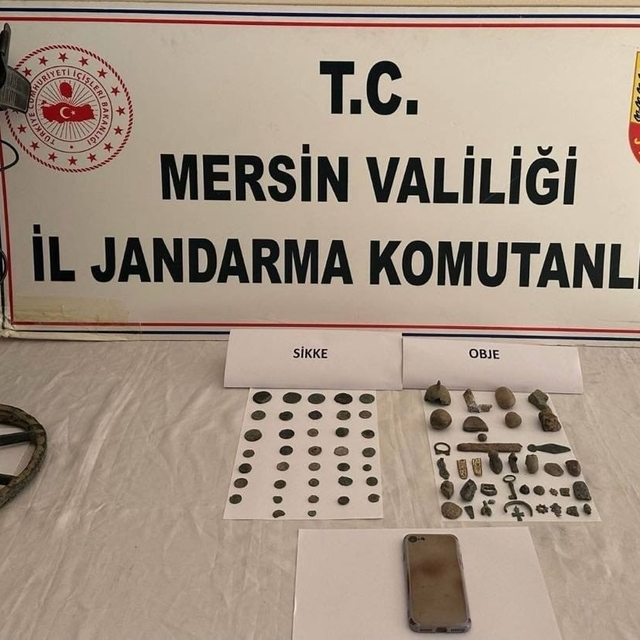 Mersin'de tarihi eser operasyonu, çeşitli objeler ele geçirildi