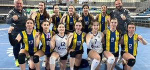 Düzce 1907 SK voleybol takımı finalde
Grup müsabakalarını şampiyon tamamlad...