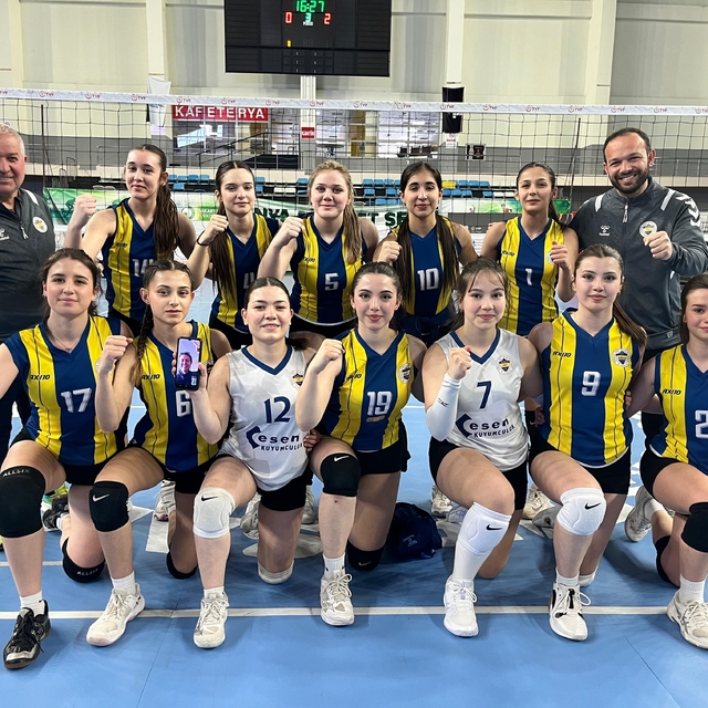 Düzce 1907 SK voleybol takımı finalde
Grup müsabakalarını şampiyon tamamlad...