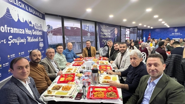 AK Parti Bilecik İl Başkanlığı'nda iftar programı düzenlendi