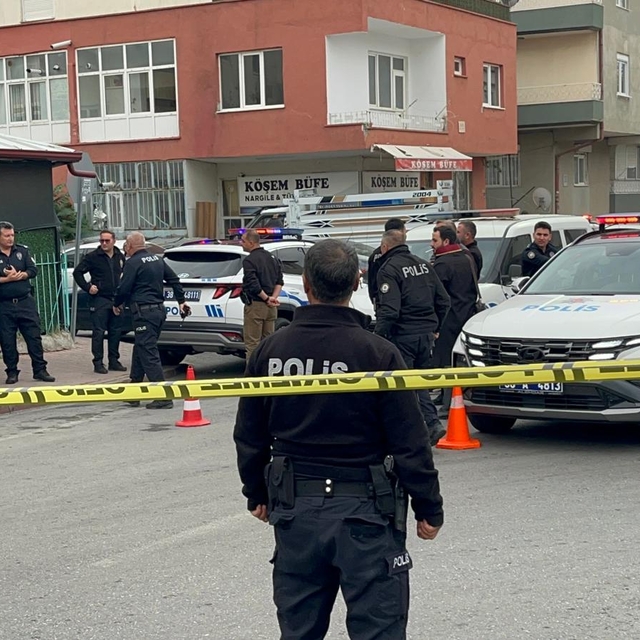 Sanık olduğu duruşmaya katılmayıp şikayetçiye ateş etti, başkasını yaraladı...