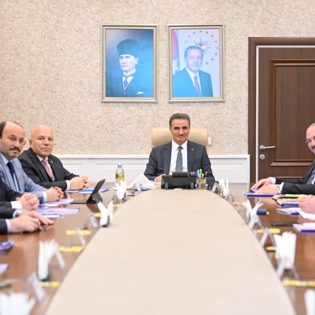 Erzurum'da "Model Fabrika Projesi" istişare toplantısı gerçekleştirildi